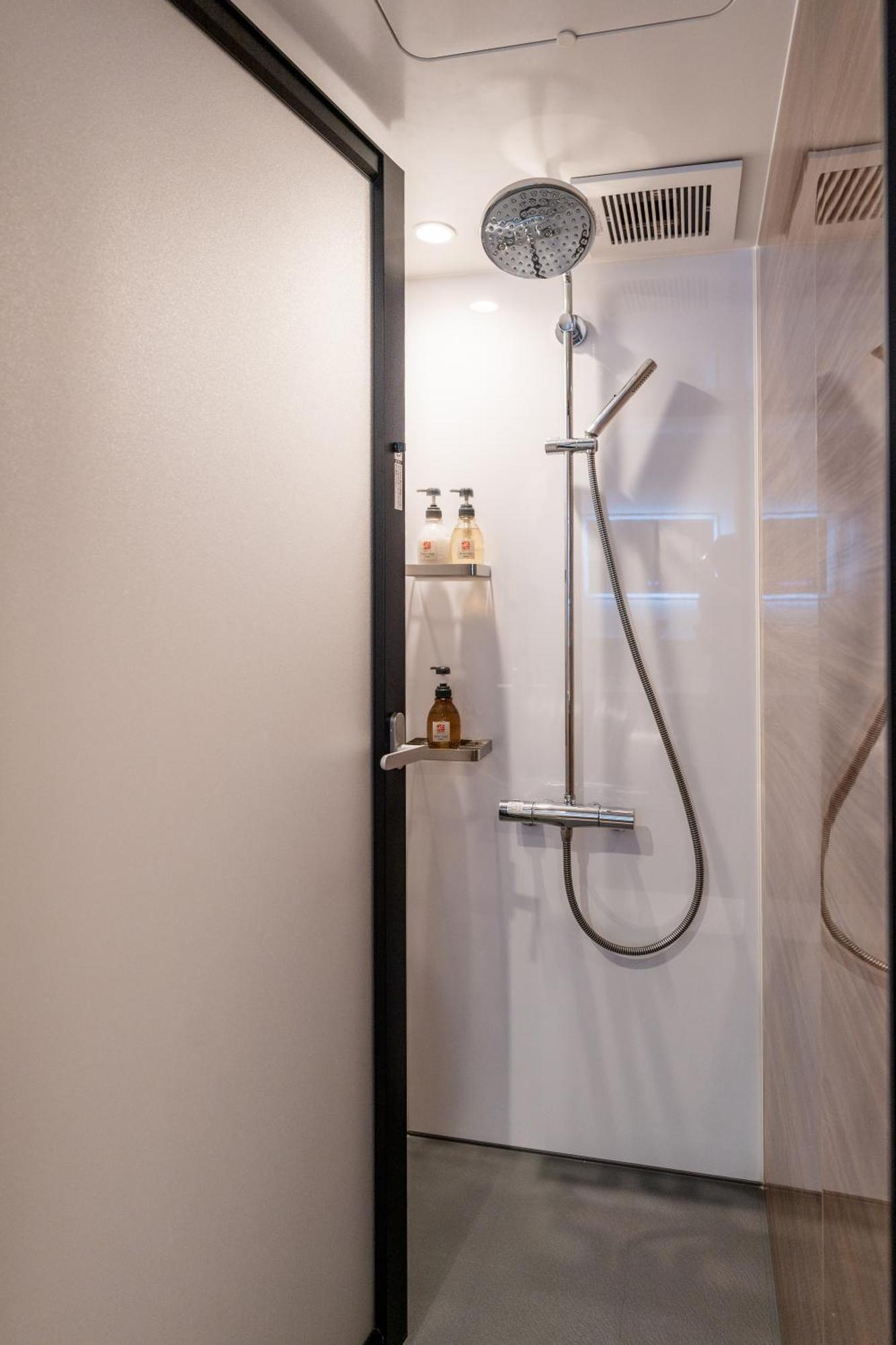Lite House Shinsaibashi IV Hotel Осака Екстериор снимка
