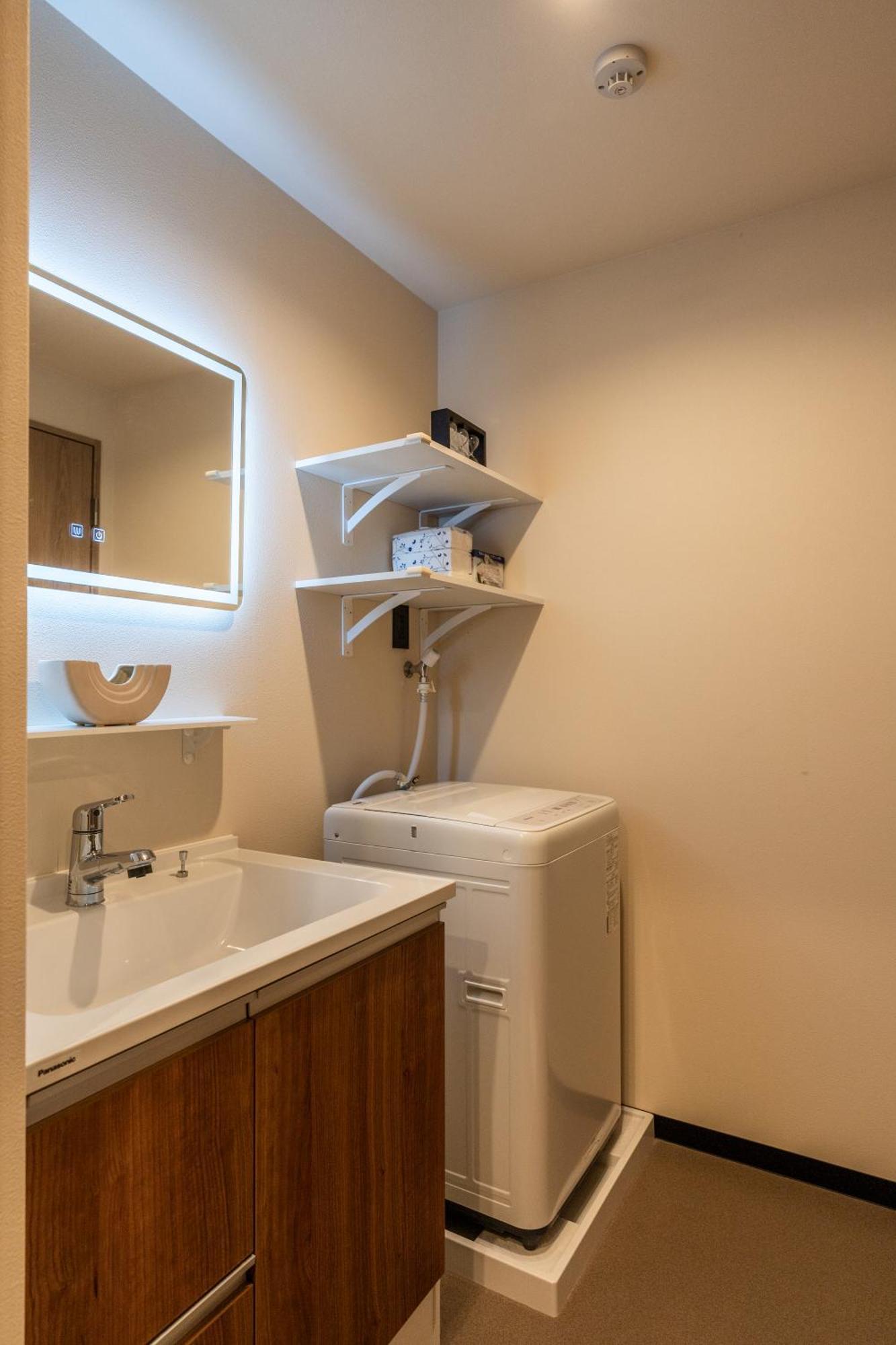 Lite House Shinsaibashi IV Hotel Осака Екстериор снимка